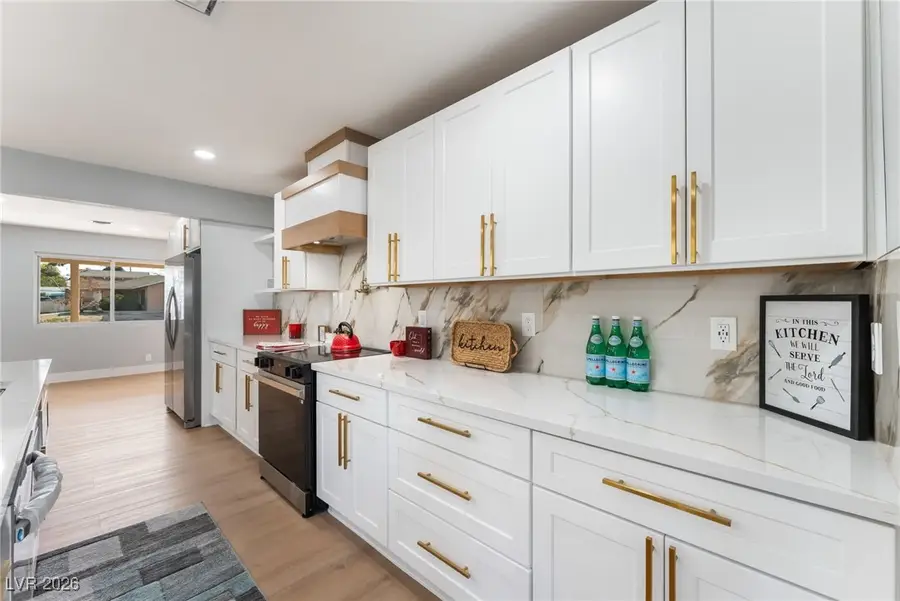 1925 E Saint Louis Avenue, Las Vegas, NV 89104 - Image #3