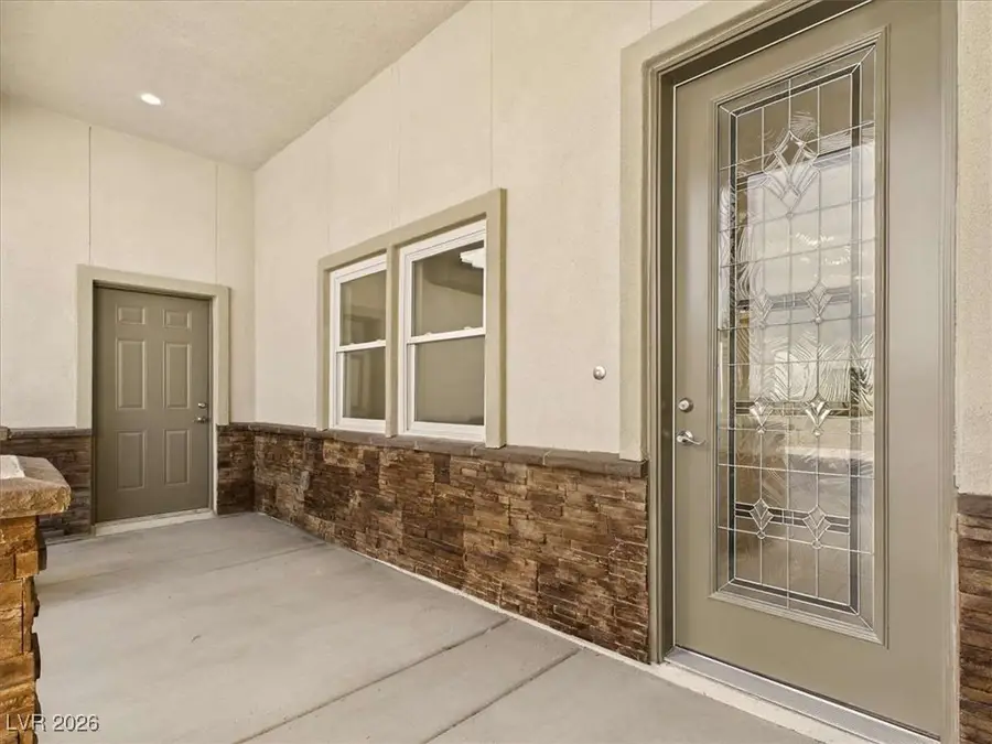 2140 Iroquois Avenue, Pahrump, NV 89048 - #3