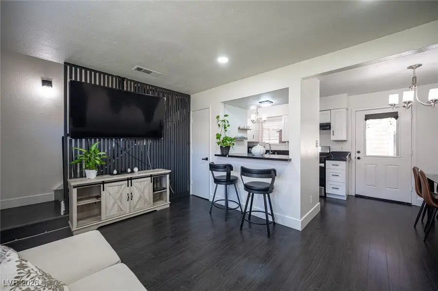 582 Blue Lagoon Drive, Las Vegas, NV 89110 - #3