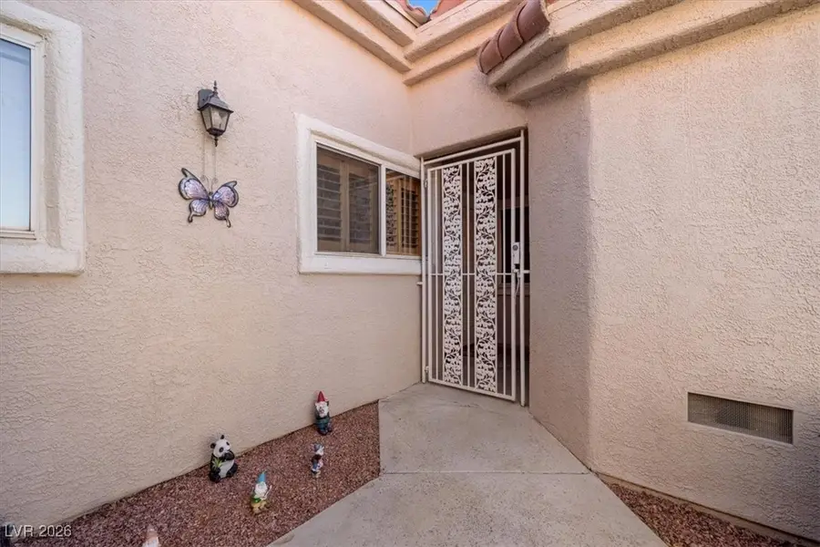 7805 Gable Lane, Las Vegas, NV 89145 - Image #3