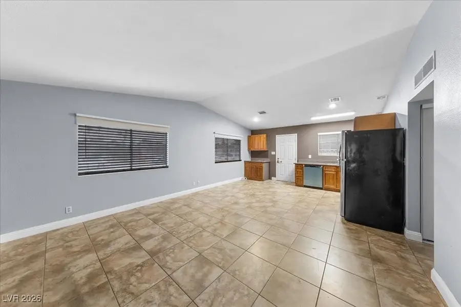 6440 Bugbee Avenue, Las Vegas, NV 89103 - Image #3