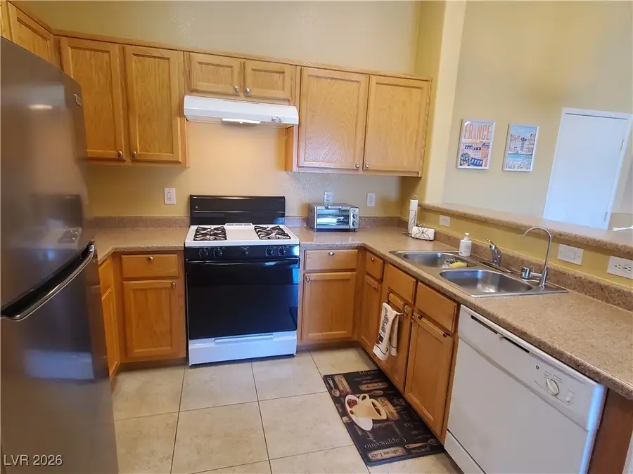 4624 Snake Eyes Street #101, Las Vegas, NV 89122 - #3