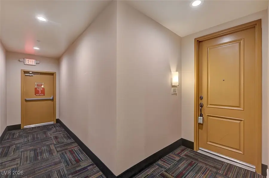 31 E Agate Avenue #302, Las Vegas, NV 89123 - #2