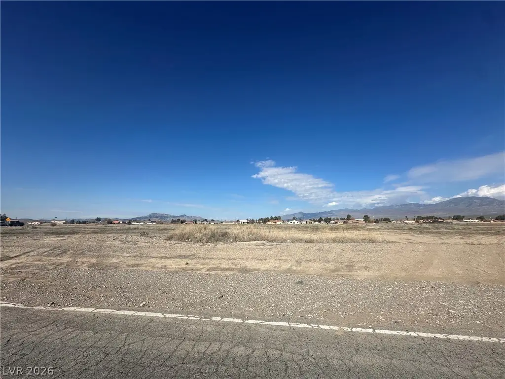 960 E Honeysuckle Street, Pahrump, NV 89048 - #1