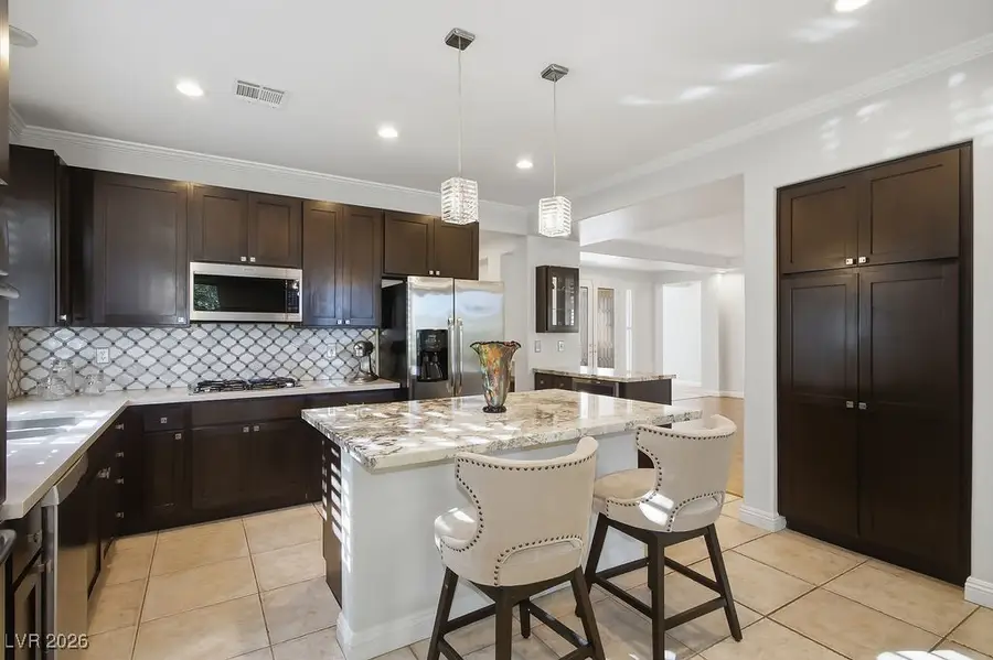 4990 Vincitor Street, Las Vegas, NV 89135 - #2