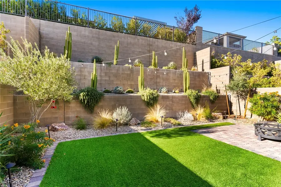 355 Purple Sandpiper Street, Las Vegas, NV 89138 - #3