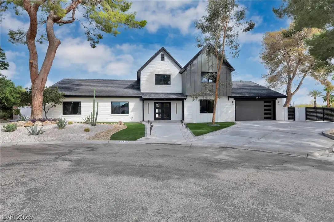 2720 Tioga Pines Circle, Las Vegas, NV 89117 - Image #1