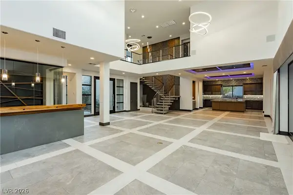 94 Glade Hollow Drive, Las Vegas, NV 89135