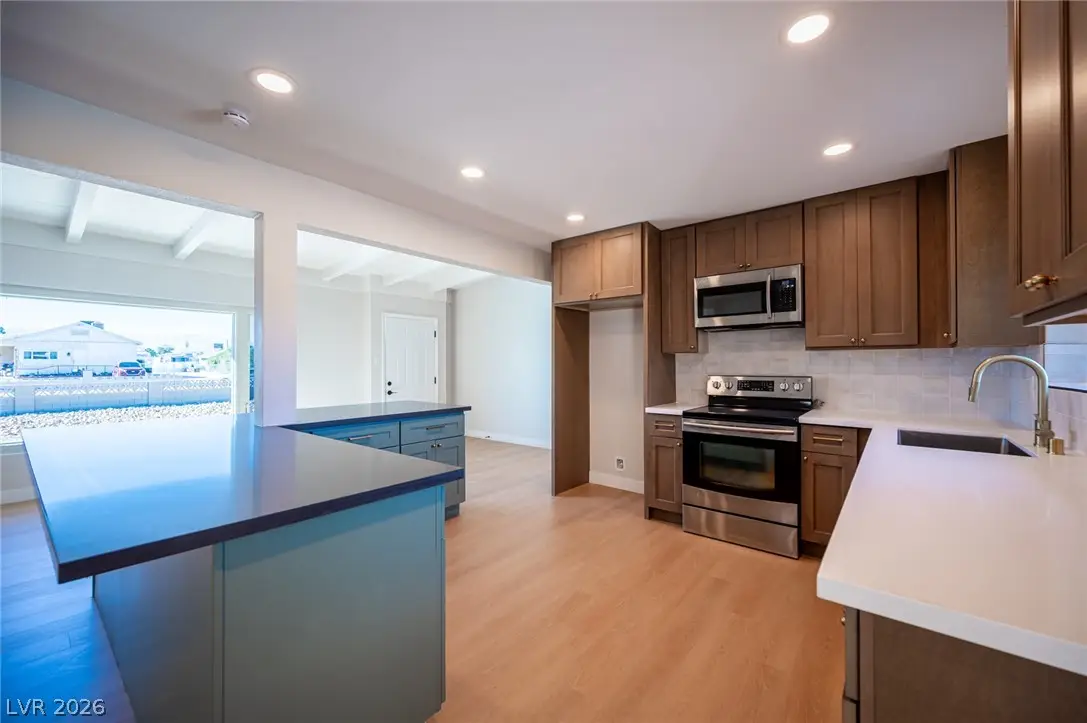 2506 N Gateway Road, Las Vegas, NV 89115 - Image #1