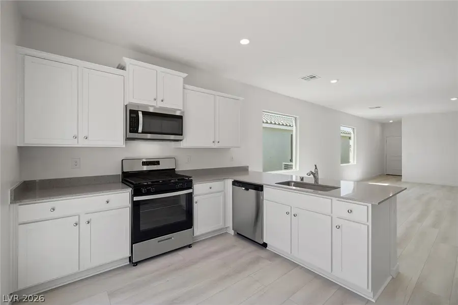 6739 Magnolia River Avenue, Las Vegas, NV 89156 - #2