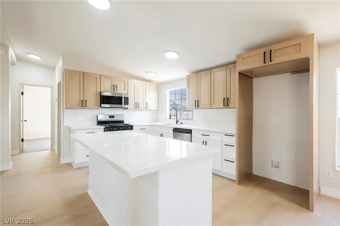 6137 Yellowstone Avenue, Las Vegas, NV 89156 - #1