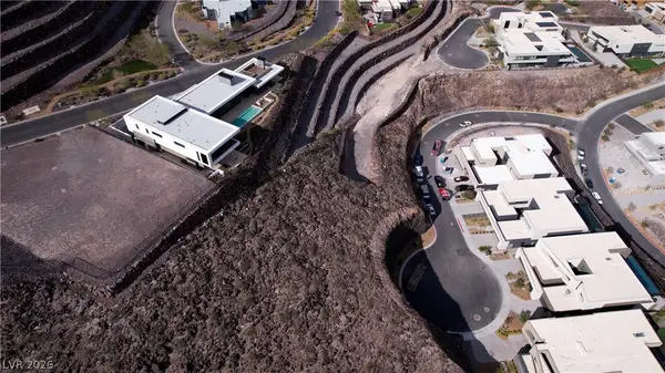 817 Magnum Cliff Court, Henderson, NV 89012