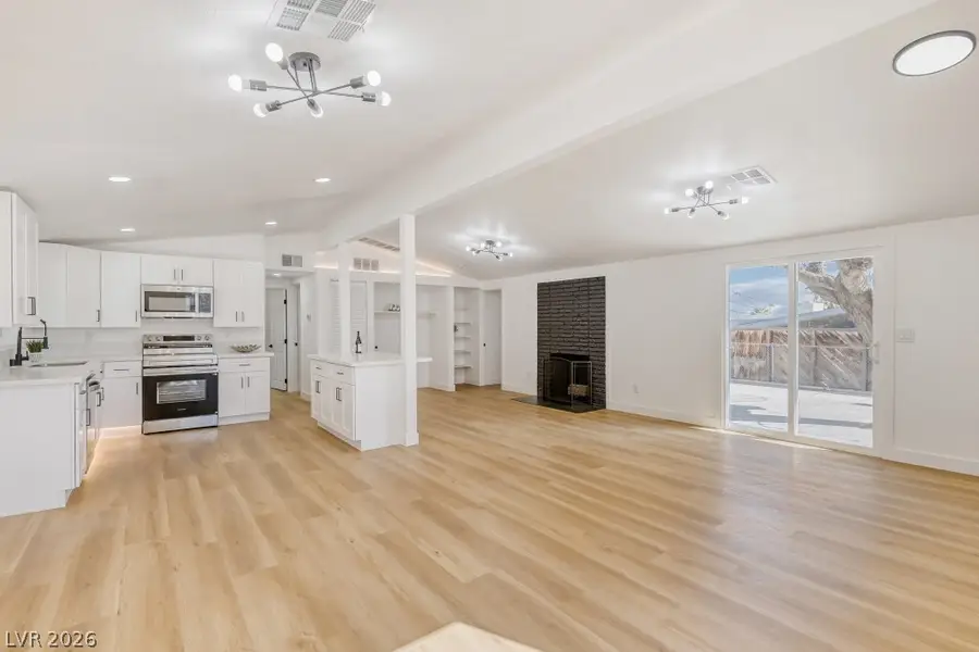 5326 Evergreen Avenue, Las Vegas, NV 89107 - #3