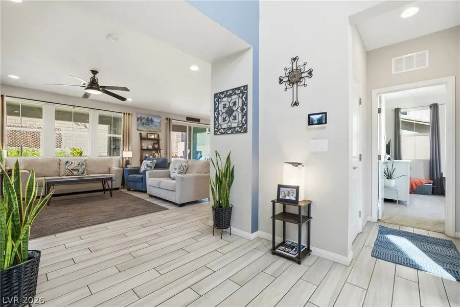 8111 California Pine Street, Las Vegas, NV 89166 - #2