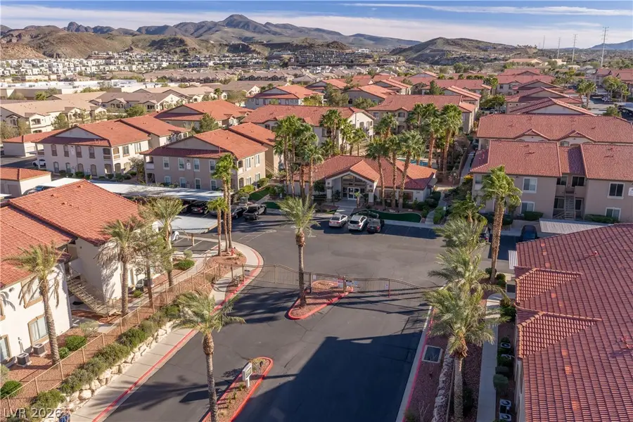 2305 W Horizon Ridge Parkway #2124, Henderson, NV 89052 - #2