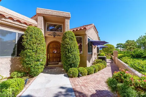 8215 Round Hills Circle, Las Vegas, NV 89113