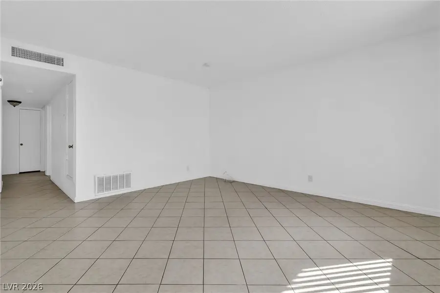 6224 Bristol Way, Las Vegas, NV 89107 - #3