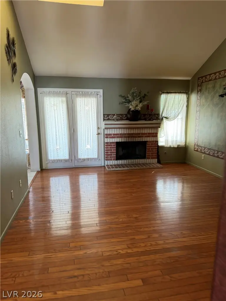 9713 Cascade Falls Avenue, Las Vegas, NV 89117 - #3