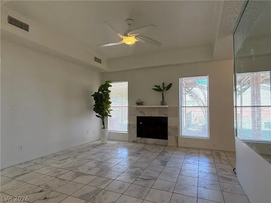 5600 Grossmont Avenue, Las Vegas, NV 89110 - #3