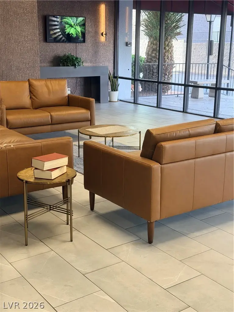 3930 University Center Drive #809, Las Vegas, NV 89119 - #3