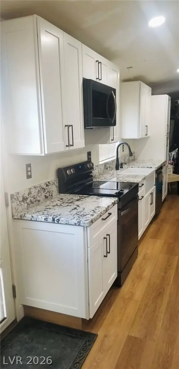 202 Tres Lobos Avenue, Overton, NV 89040