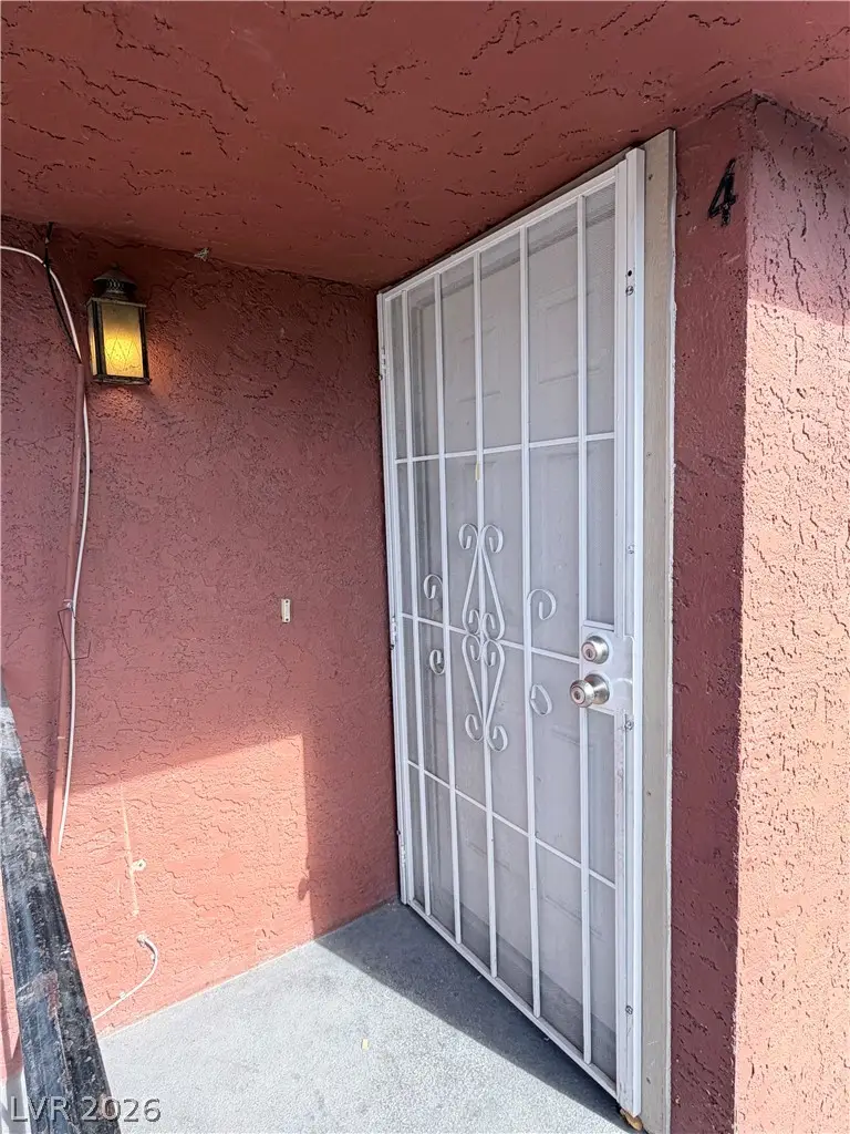 4674 Monterey Circle #4, Las Vegas, NV 89169 - #3
