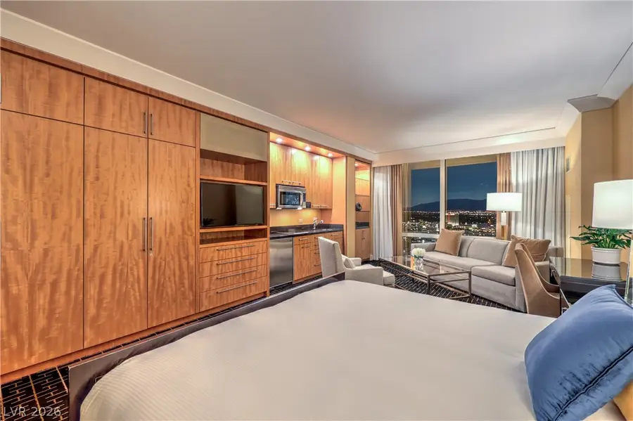 2000 Fashion Show Drive #3218, Las Vegas, NV 89109 - #2