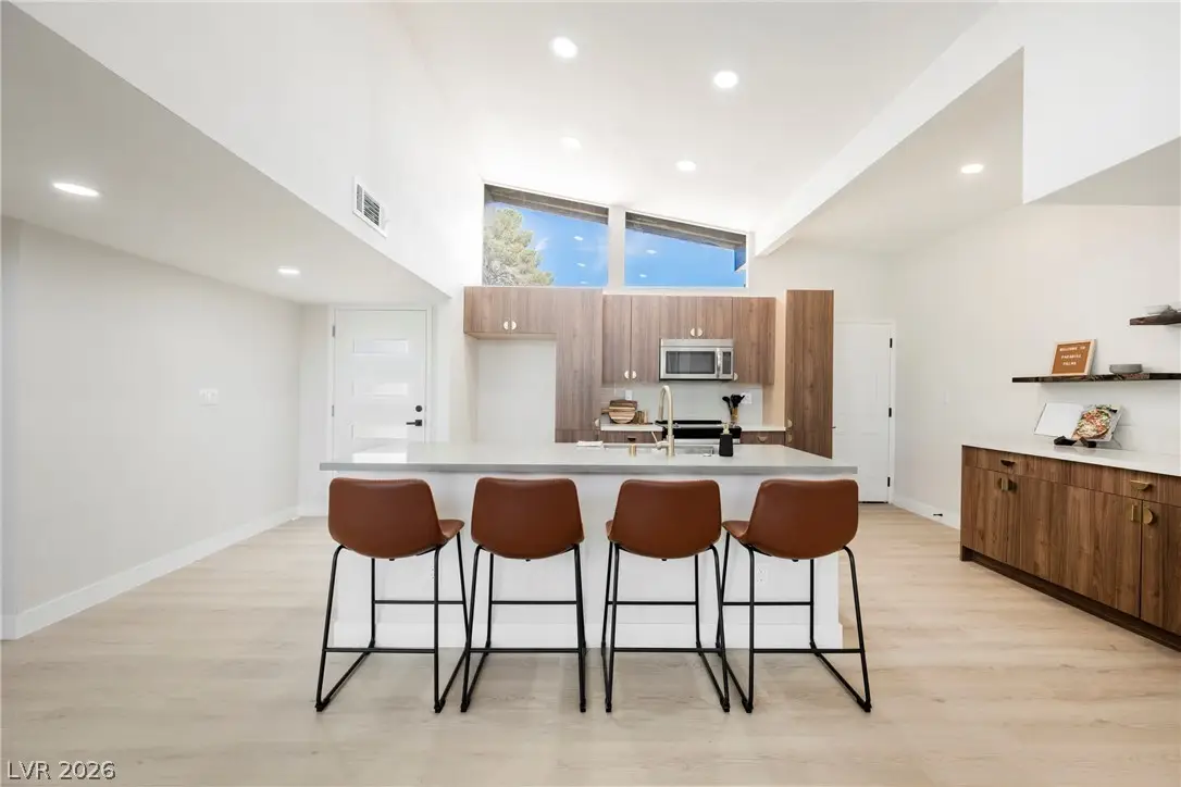 3369 Nahatan Way, Las Vegas, NV 89169 - #1