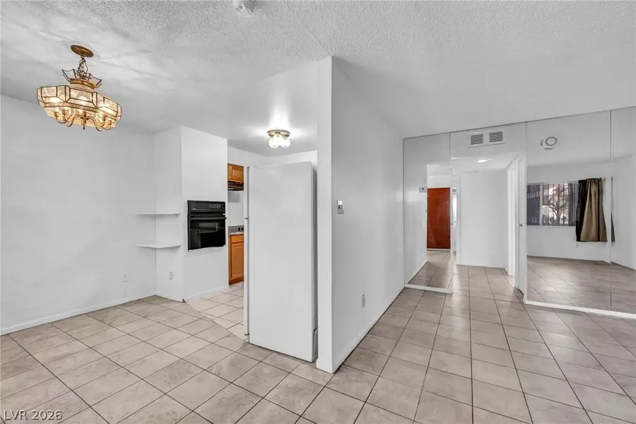 350 E Desert Inn Road #105, Las Vegas, NV 89109 - #3