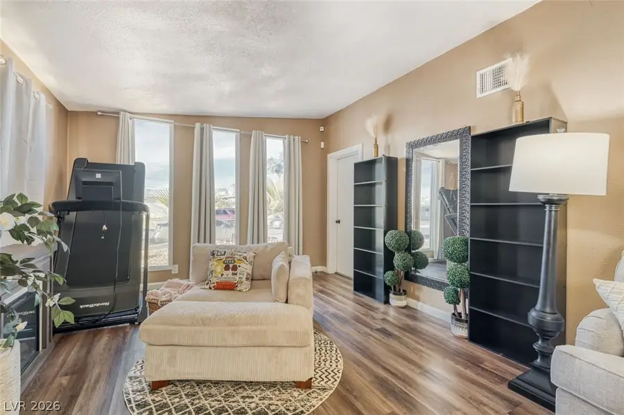 517 Frederick Avenue, Las Vegas, NV 89106 - #3