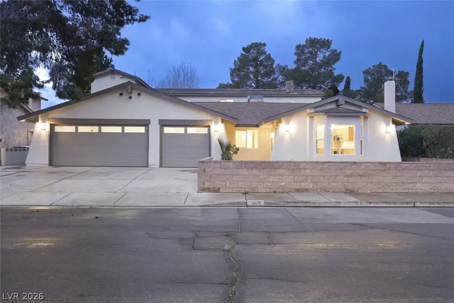 3155 Mountain Spring Road, Las Vegas, NV 89146 - #2