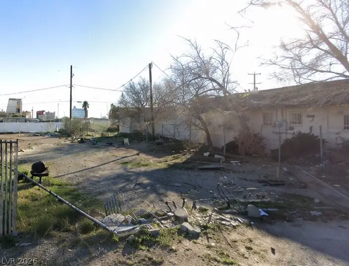 211 Jackson Avenue, Las Vegas, NV 89106 - #3