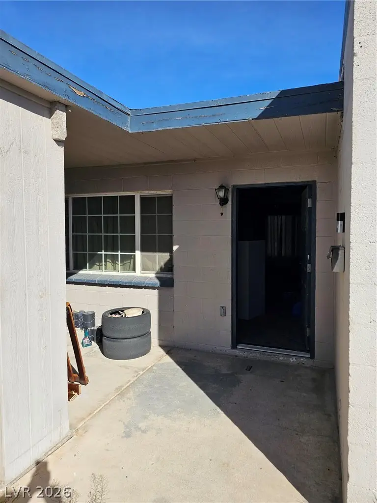 1074 King Richard Avenue, Las Vegas, NV 89119 - #1
