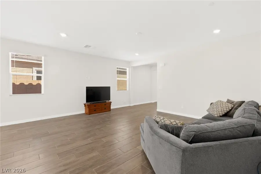 8321 Vanhoy Creek Street, Las Vegas, NV 89166 - #3