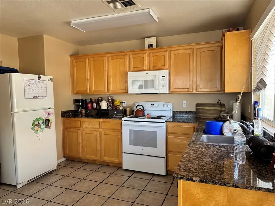 8401 Tiger Woods Avenue, Las Vegas, NV 89128 - #2