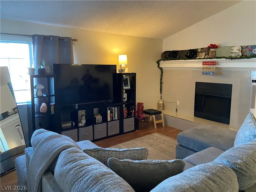 5801 Medallion Drive #202, Las Vegas, NV 89122 - #2