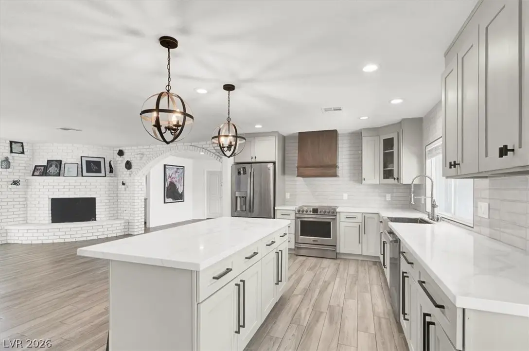 1600 Eaton Drive, Las Vegas, NV 89102 - #1