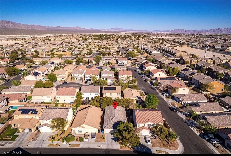 8104 Roundup Ridge Street, Las Vegas, NV 89131 - #3