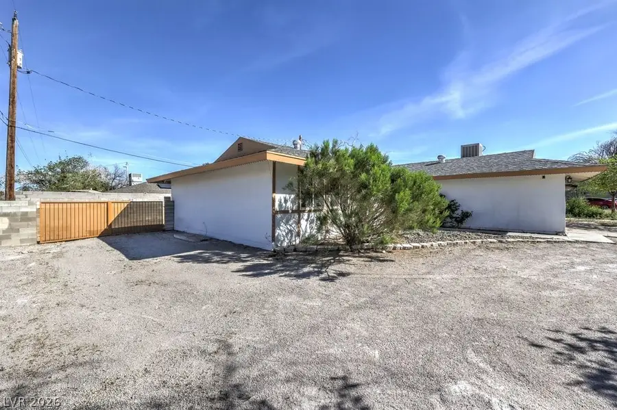 320 Gardenia Lane, Las Vegas, NV 89107 - #3