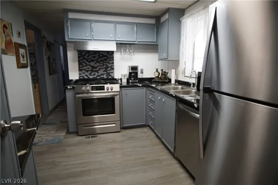 3392 Jewel Cave Drive, Las Vegas, NV 89122 - #2