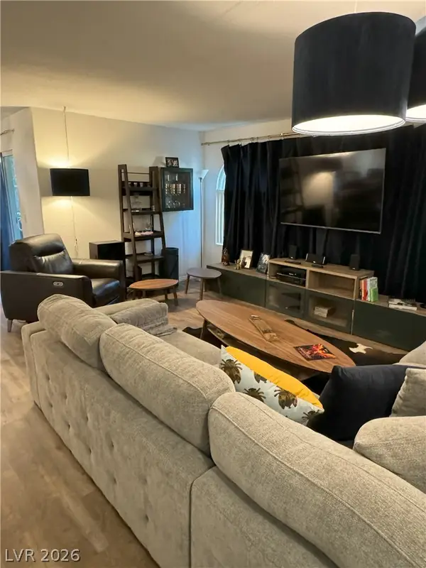 3145 E Flamingo Road #1095, Las Vegas, NV 89121