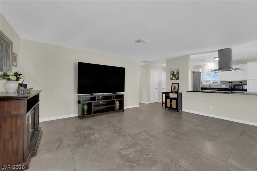 5280 Vicksburg Avenue, Las Vegas, NV 89122 - #3