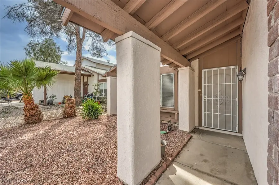 4775 Woodridge Road, Las Vegas, NV 89121 - #2