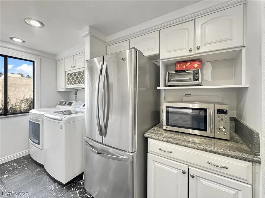 730 S Royal Crest Circle #424, Las Vegas, NV 89169 - #2