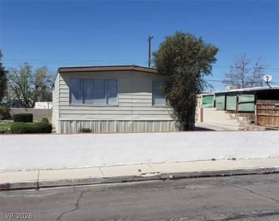 6080 Great Smoky Avenue, Las Vegas, NV 89156 - #2