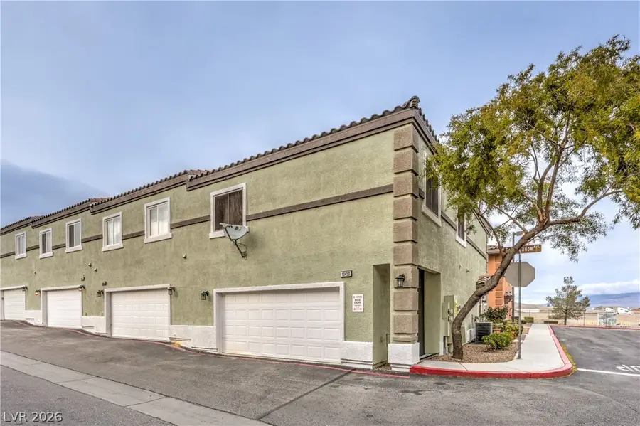 10450 Gold Shadow Avenue, Las Vegas, NV 89129 - #2