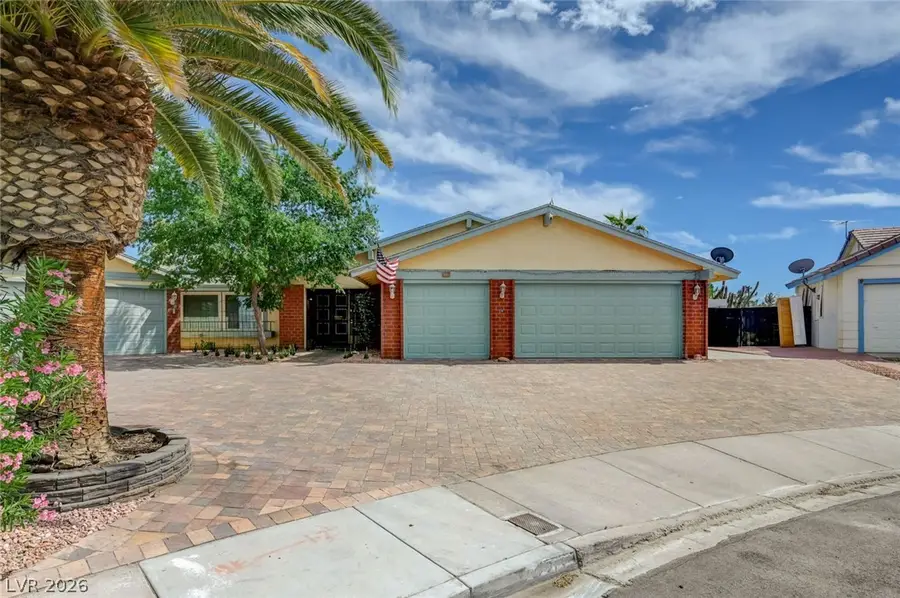 2213 Piccolo Way, Las Vegas, NV 89146 - #2