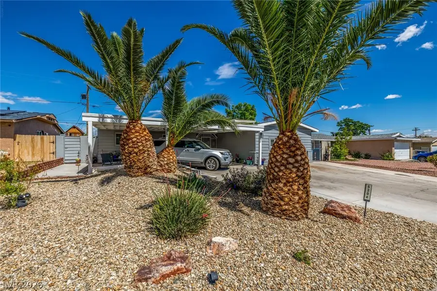 5204 Holmby Avenue, Las Vegas, NV 89146 - #3
