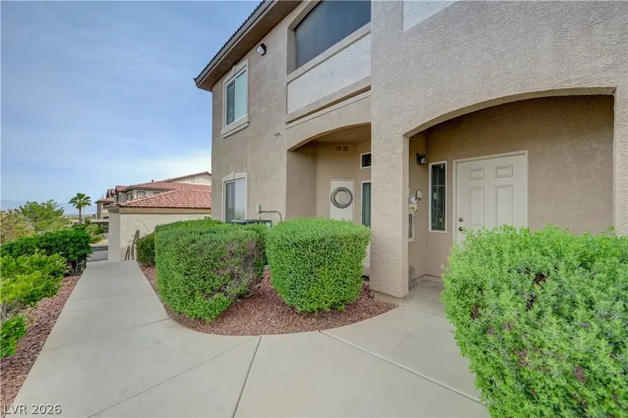 2305 W Horizon Ridge Parkway #613, Henderson, NV 89052 - #2