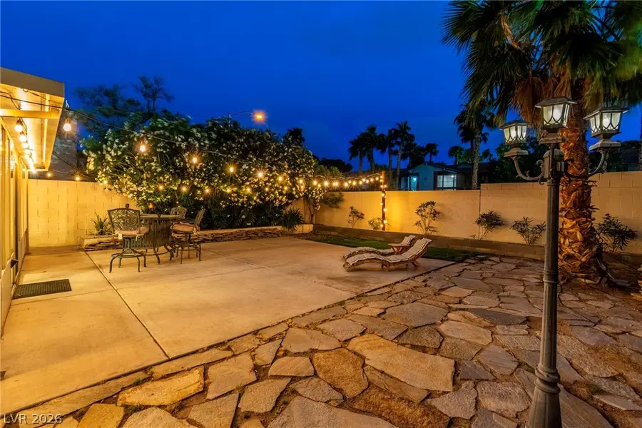 2457 Swan Lane, Las Vegas, NV 89121 - #2